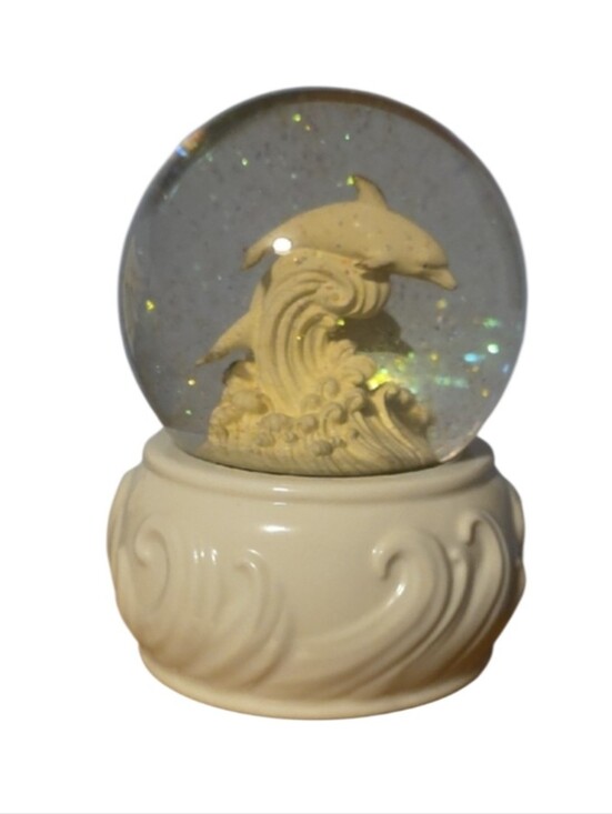 San Francisco Music Box Company Other - Dolphin Musical Snow Globe